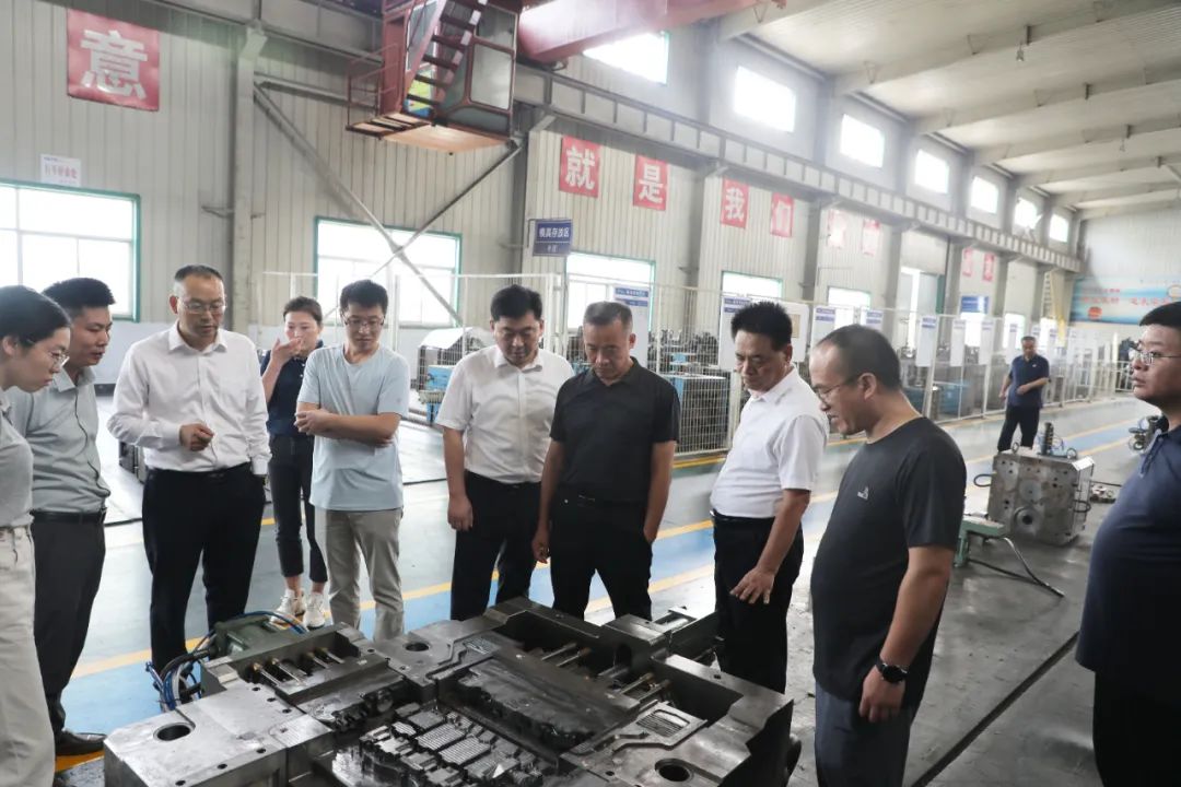 西安交通大學(xué)到銀光鈺源公司考察調(diào)研